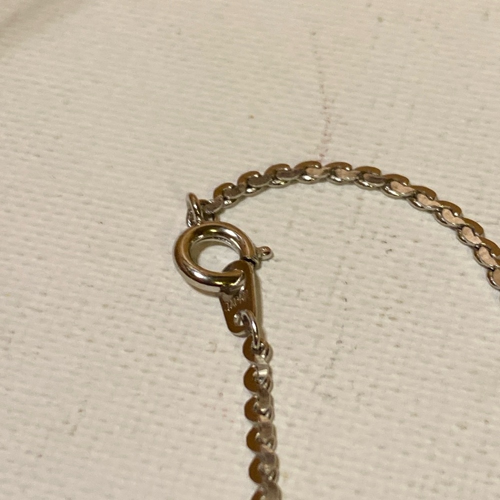 Rare signed Japan necklace with fishing lore pendant on silver tone chain - Picture 5 of 7